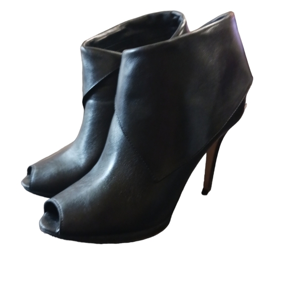Michael Kors Peep Toe Black Leather Bootie Heels size 7 - Picture 7 of 12